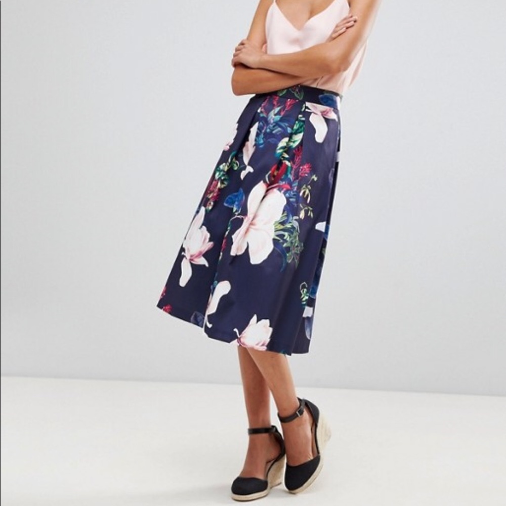 Floral printed skirt - Picture 2 of 4